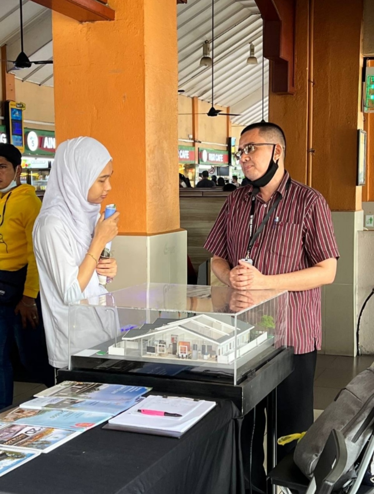 Roadshow di Hentian Rehat & Rawat (RnR)